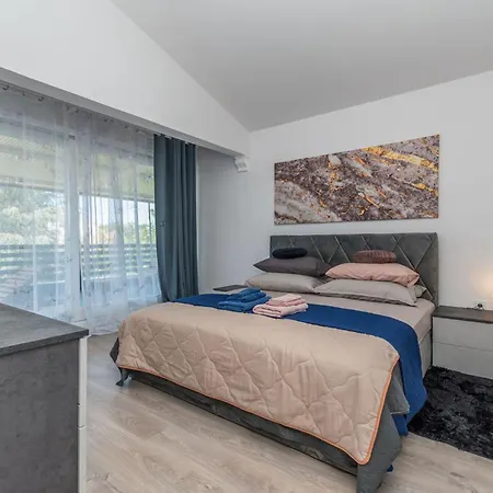 Holiday home House Desiree