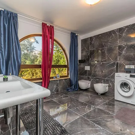 House Desiree Porec