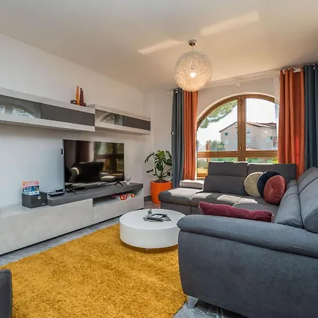Holiday home House Desiree *