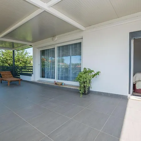 House Desiree Holiday home *