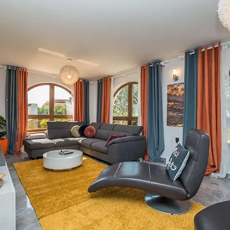 Holiday home House Desiree